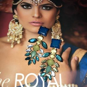 B҉L҉U҉E҉ small chandelier earrings